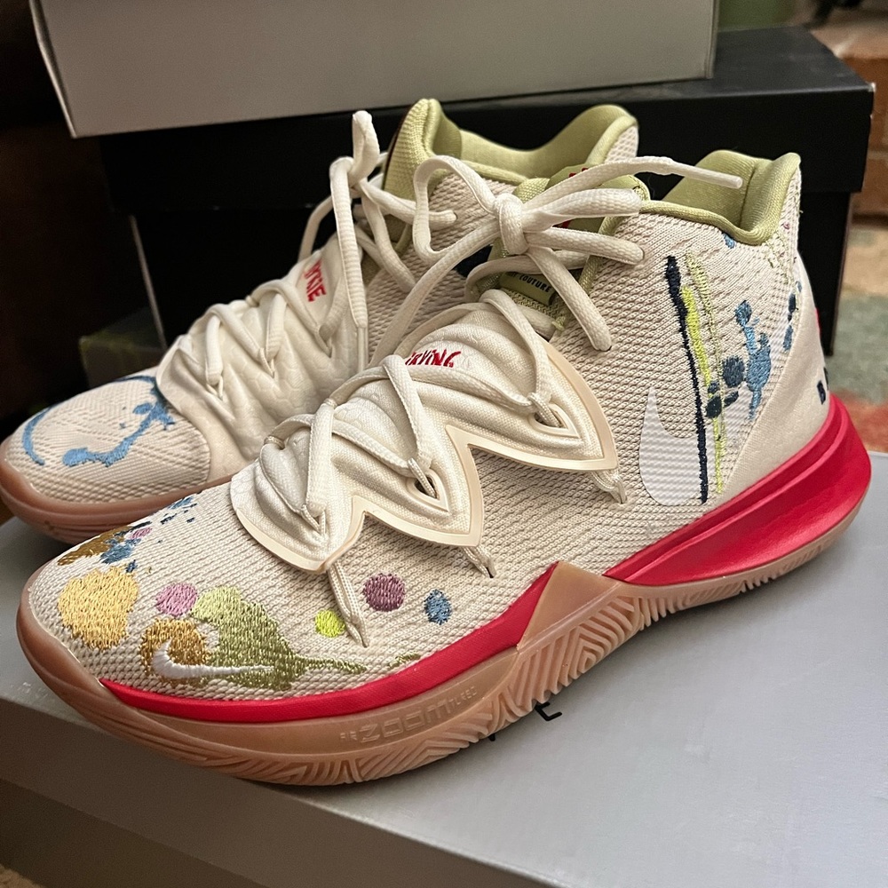 Bandulu x Kyrie 5 'Embroidered Splatters'